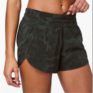 Tracker Short V 4" Incognito Camo Multi Gator Green Size 12